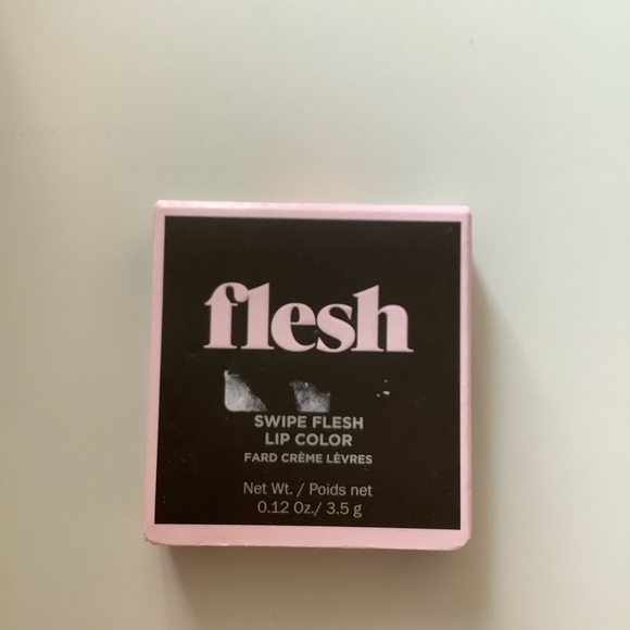 FLESH Swipe Flesh Lip Color in 110 Tremble - Picture 2 of 3